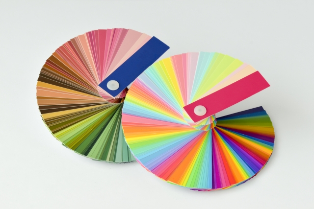 外壁の色選びで迷った時はコレ！カラーシミュレーションで納得の色を選ぼう